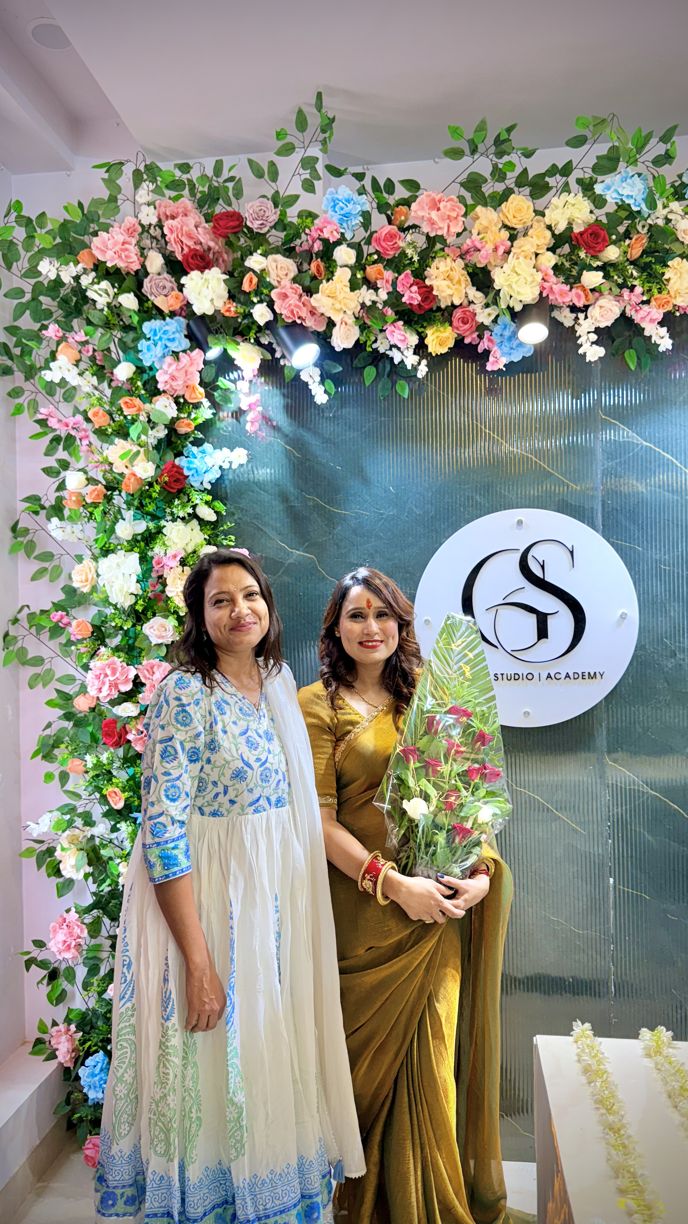 Professional makeup course training at makeup academy Jaipur